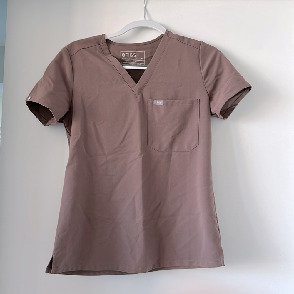 FIGS scrub top, Smokey taupe